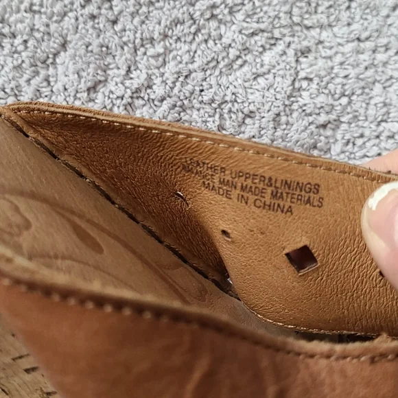 Born Brown Leather Canova Wedge Heels Sandals Womens 11 Perforated Shoes - Picture 5 of 9